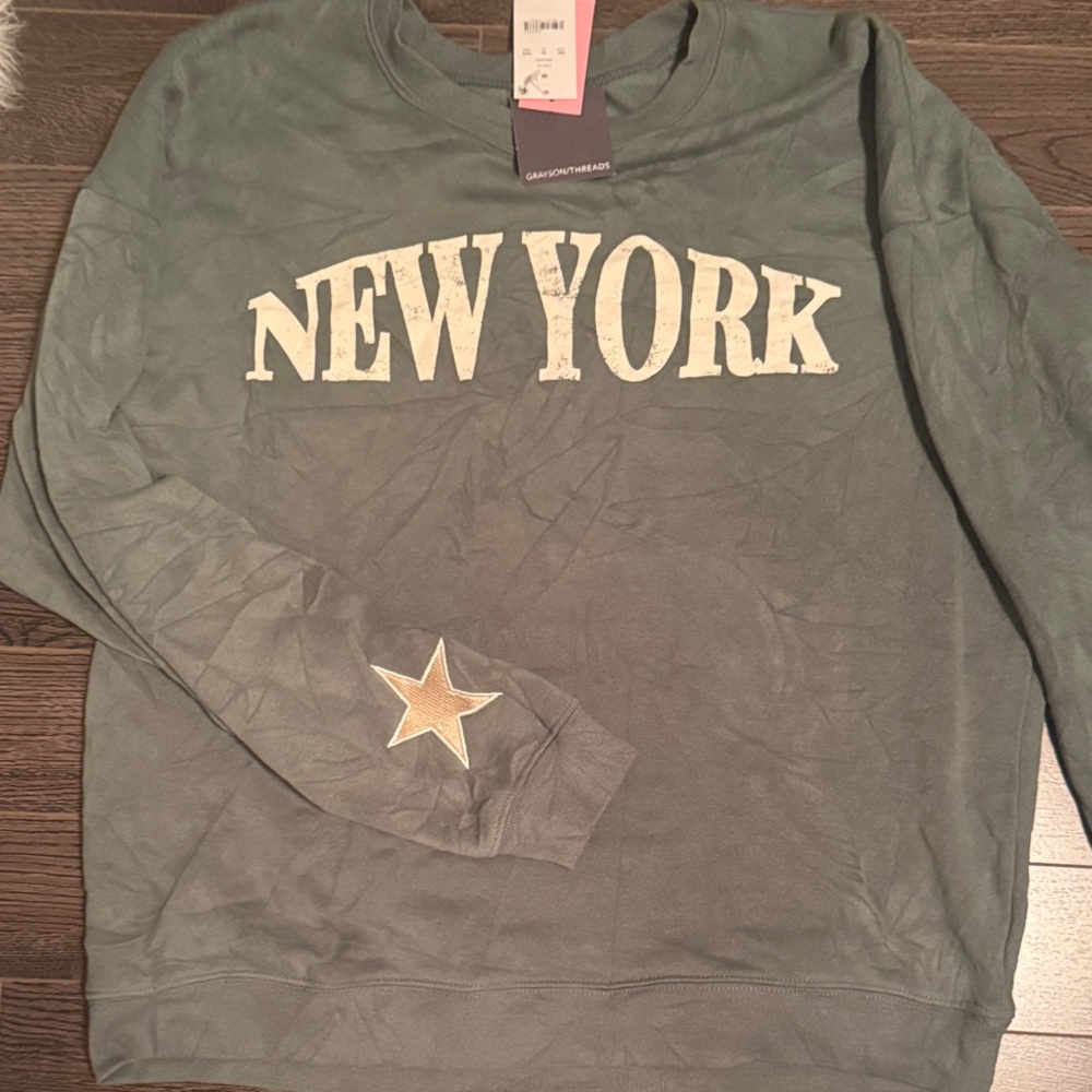 NEW YORK Green Star Sweatshirt